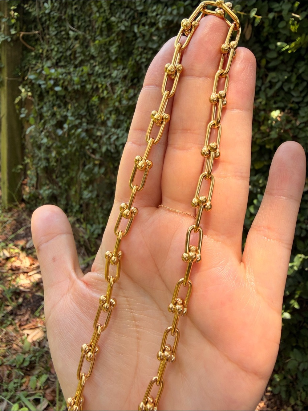 Gold Link  Necklace - Luxury Jewelry - Picture 6 of 8